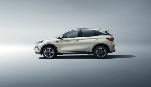 11.58-14.58万元！比亚迪新发布智驾版SUV，全系标配29枚传感器