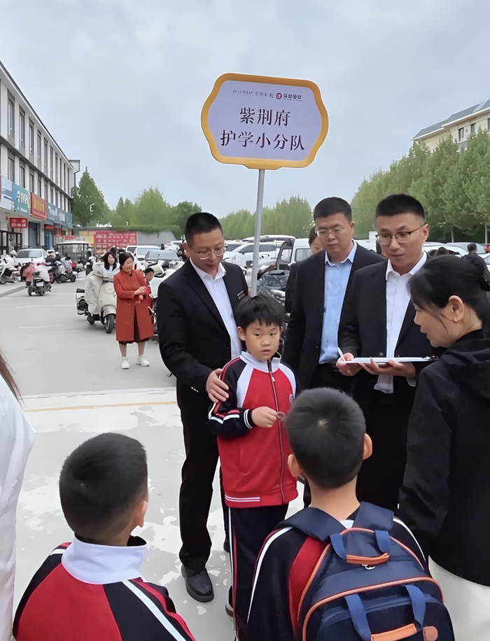 记者观察｜物业服务的温度升级：从“管物”到“帮人”