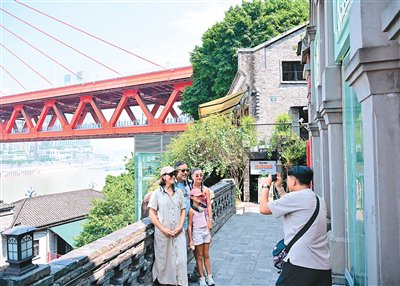 购好物、赏美景、观展演……暑期入境消费为啥这么火？